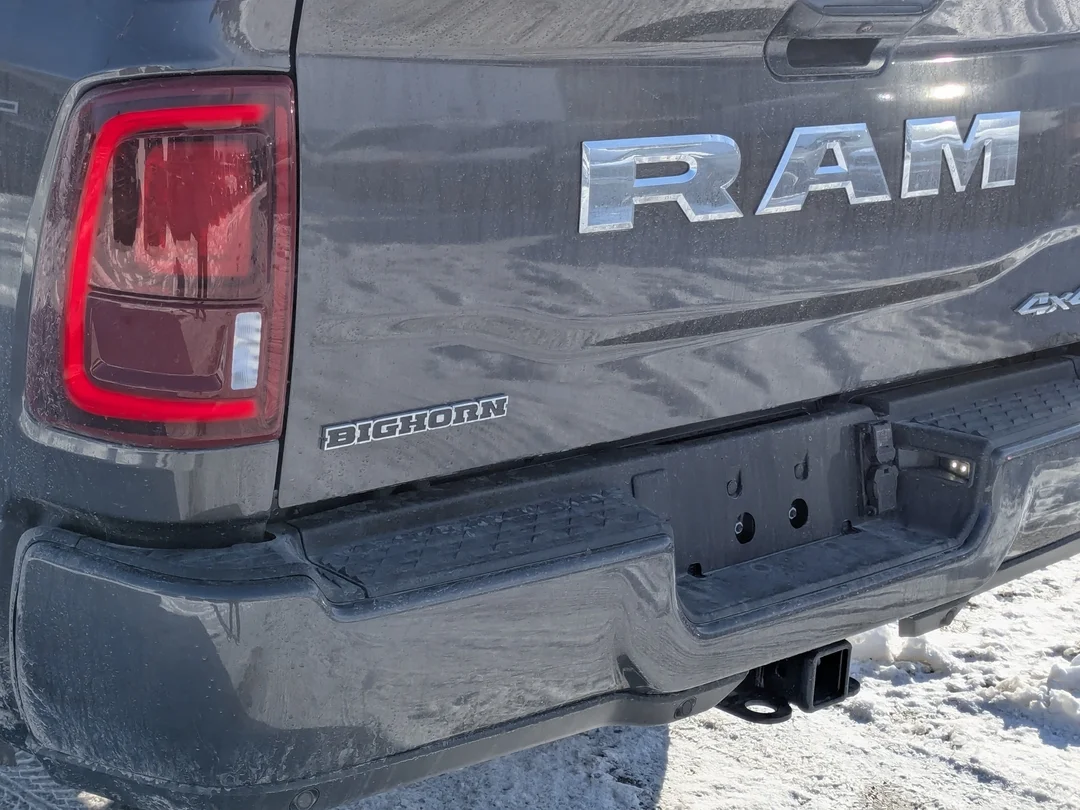 New 2026 Grey RAM Big Horn - - 4x4 - 6.7L Cummins HO Diesel - Big Horn Level 2 Plus Grp & More! image 10