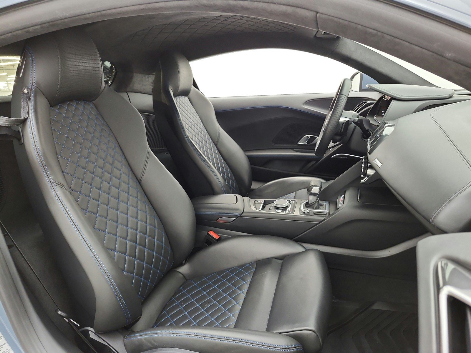 Used 2021 Kemora Gray Metallic Audi V10 image 17
