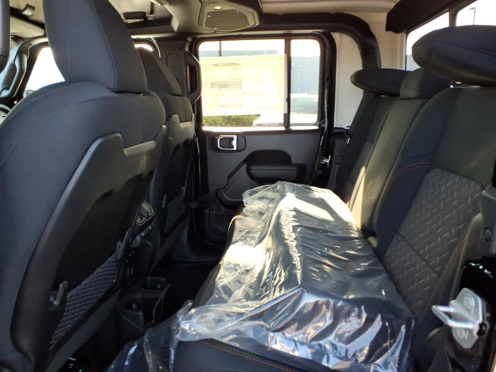New 2026 Black Clear-Coat Exterior Paint Jeep Mojave image 16