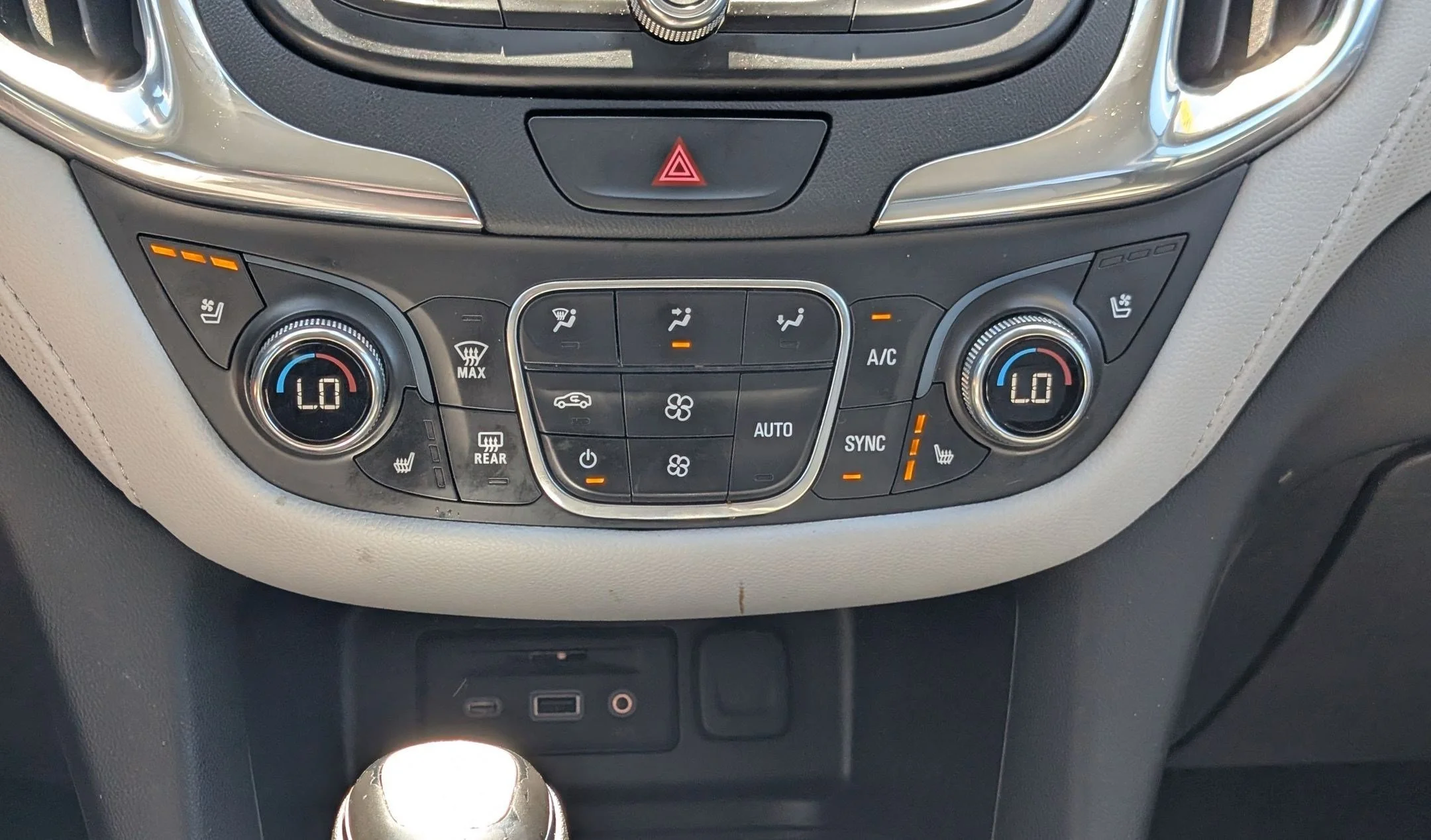 2020 Chevrolet Equinox Premier - Photo 21