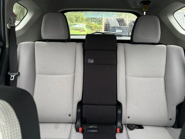 Used 2017 Black Sand Pearl Toyota XLE image 9