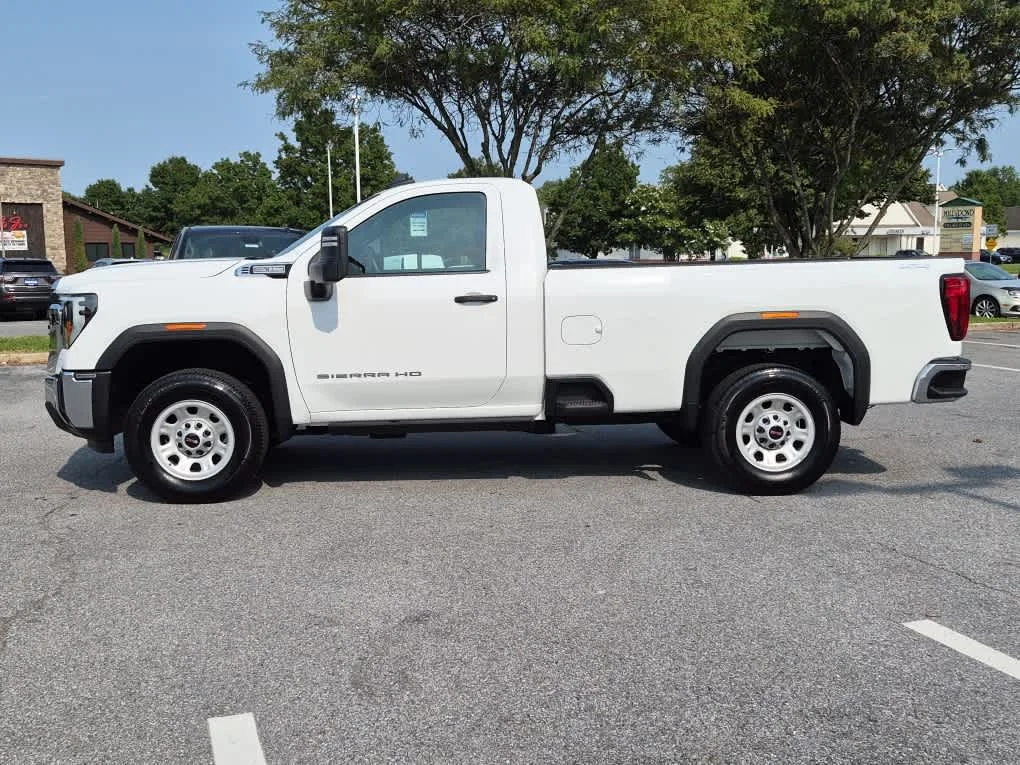 Used 2024 Summit White GMC Pro image 5