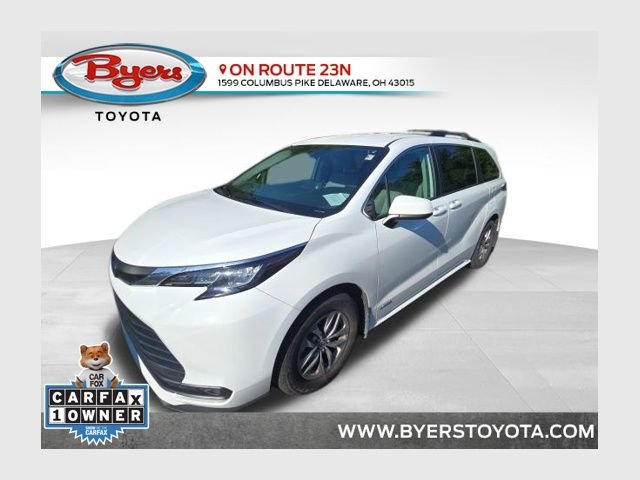 2021 Toyota Sienna LE 8-Passenger Hybrid FWD's photo