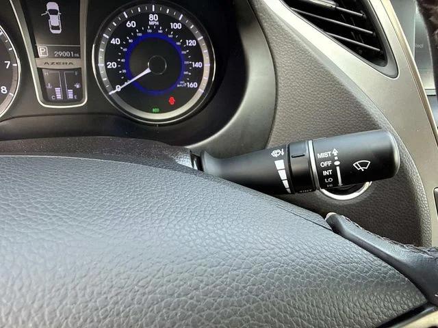 Used 2013 Brown Hyundai Base image 34