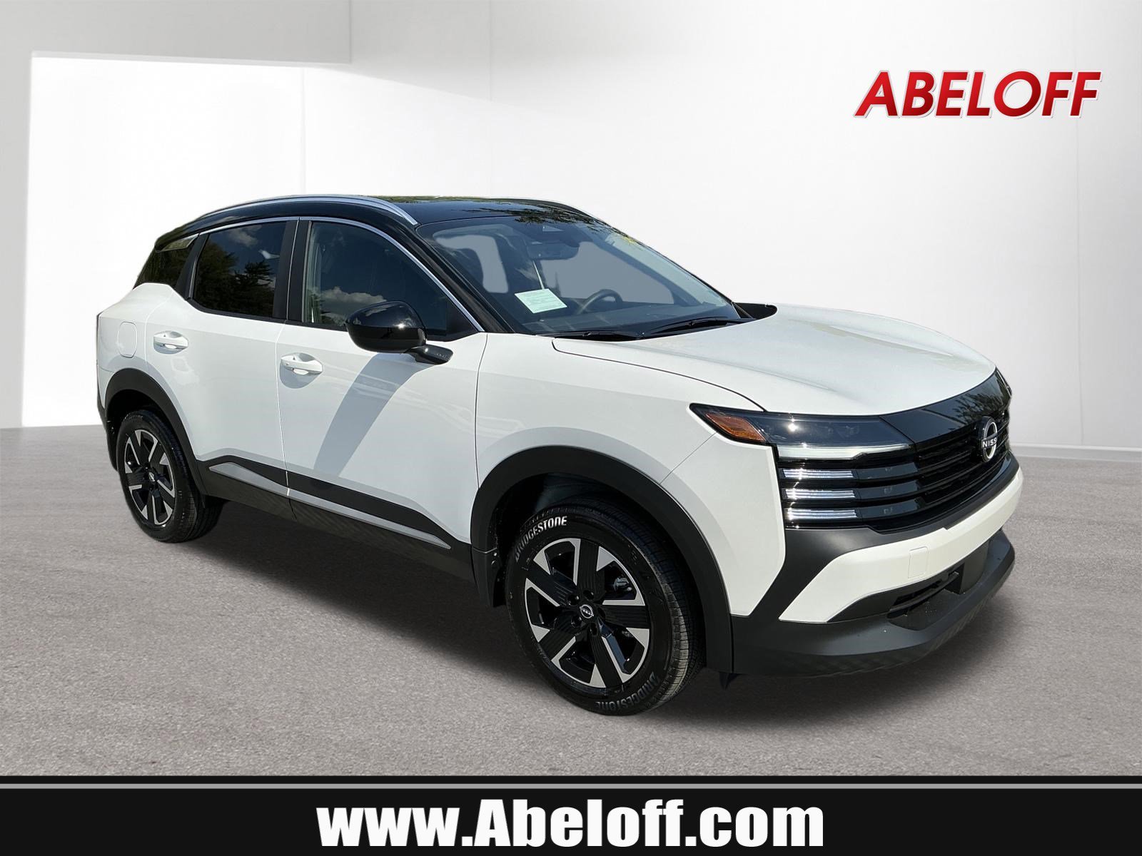 2026 Nissan Kicks 2.0 SV AWD's photo