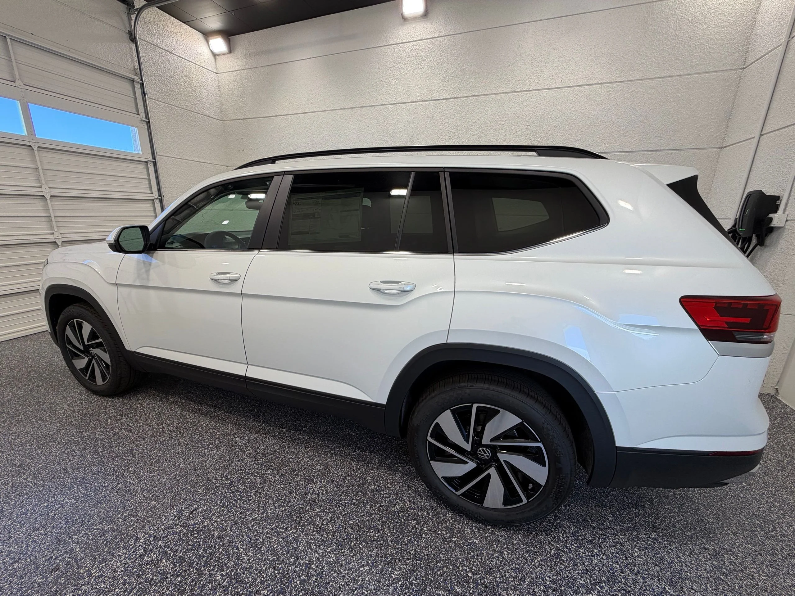 New 2026 White Volkswagen 2.0T SE w/Technology image 3