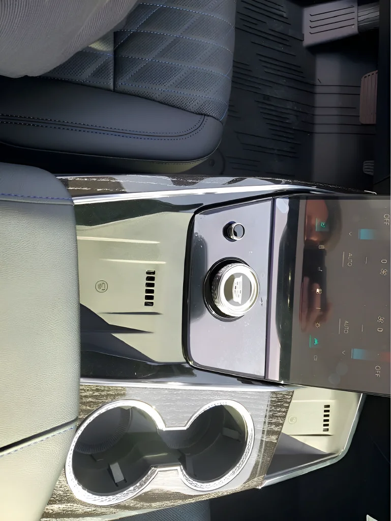2026 Cadillac Escalade IQL Luxury - Photo 47