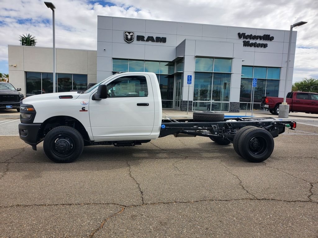 2026 RAM 3500 Chassis Tradesman - Photo 6