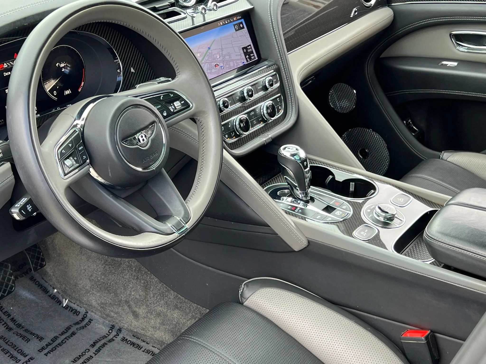 Used 2022 Black Bentley S image 2