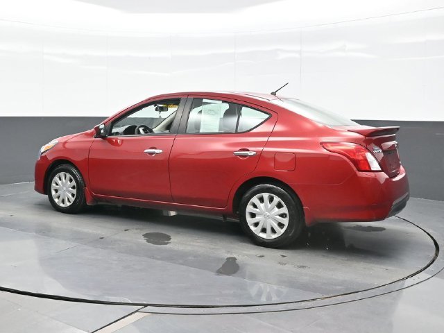 Used 2015 Red Nissan 1.6 SV image 3
