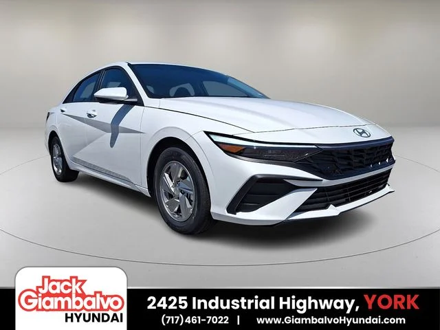 New 2026 White Hyundai SE image 1