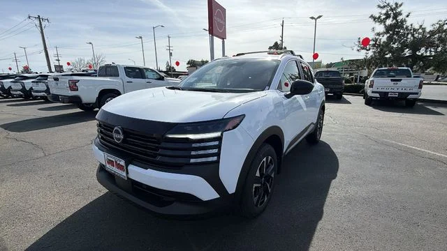 2026 Nissan Kicks 2.0 SV AWD's photo