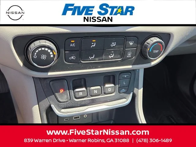 Used 2019 Red GMC SLE image 20