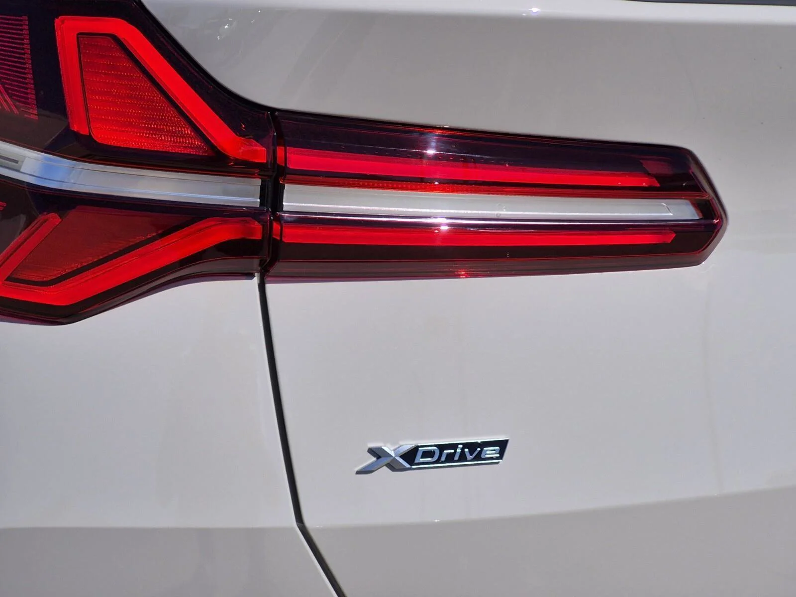 New 2026 Dune Grey Metallic BMW 30 xDrive image 9
