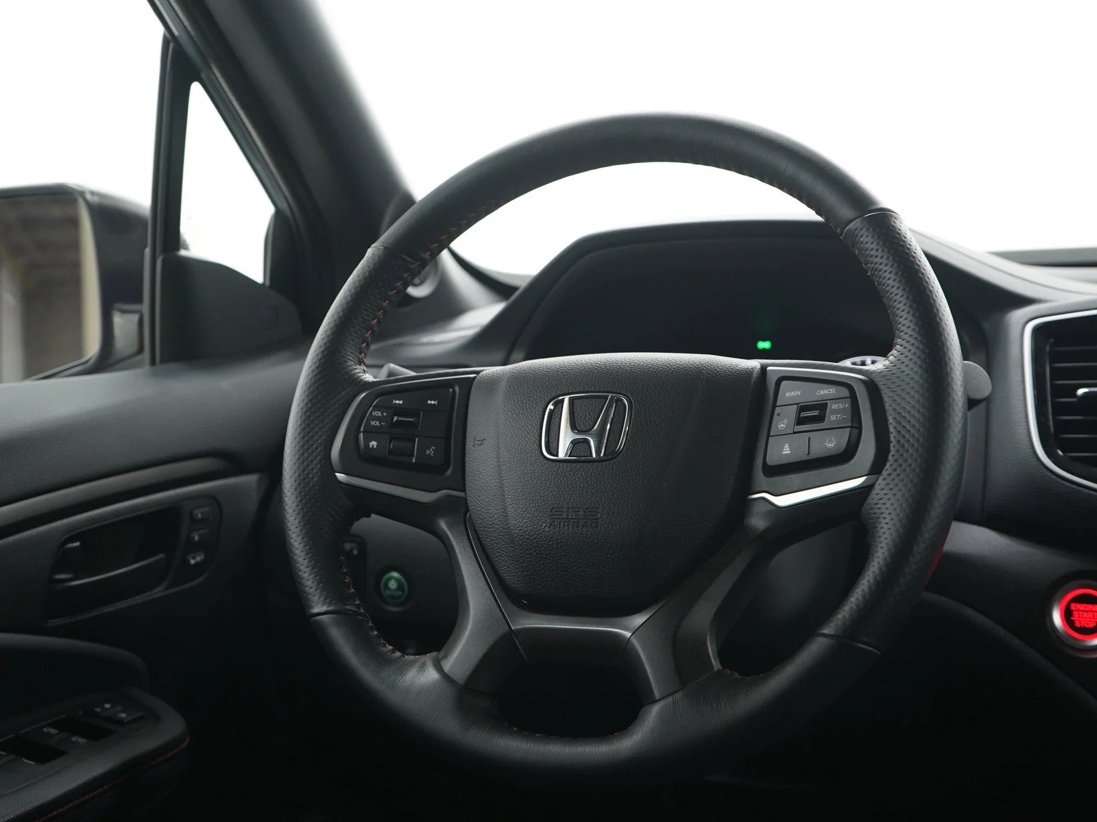 Used 2025 Sonic Gray Honda TrailSport+ image 15