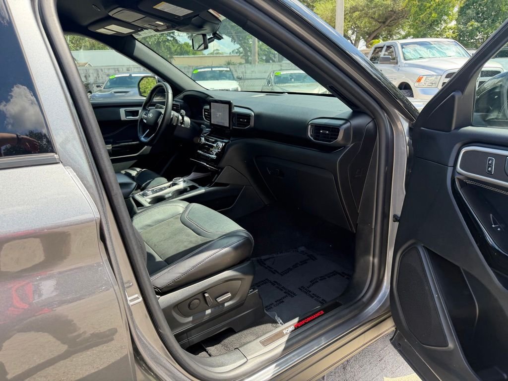 2022 Ford Explorer ST - Photo 30
