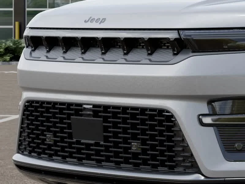 New 2026 Silver Zynith Jeep Limited Altitude image 11