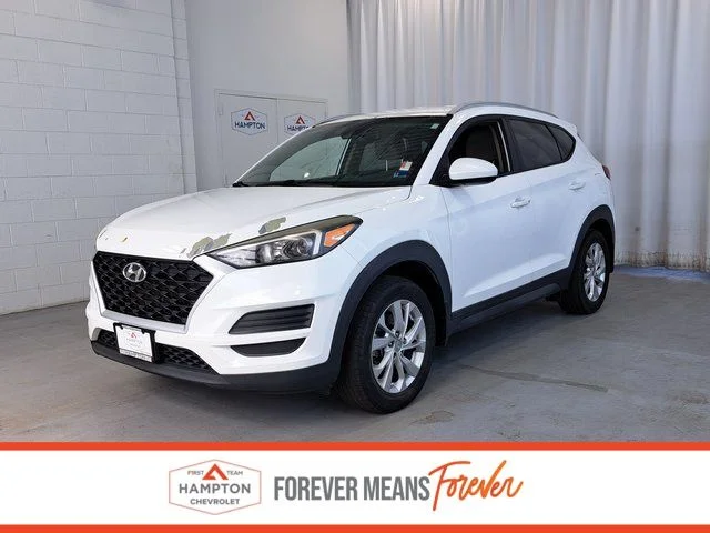 Used 2019 White Hyundai Value image 1