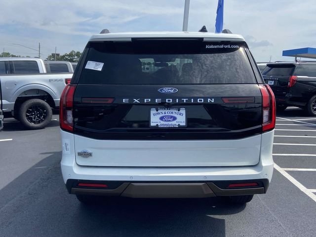 New 2026 Star White Metallic Tri-Coat Ford King Ranch image 3