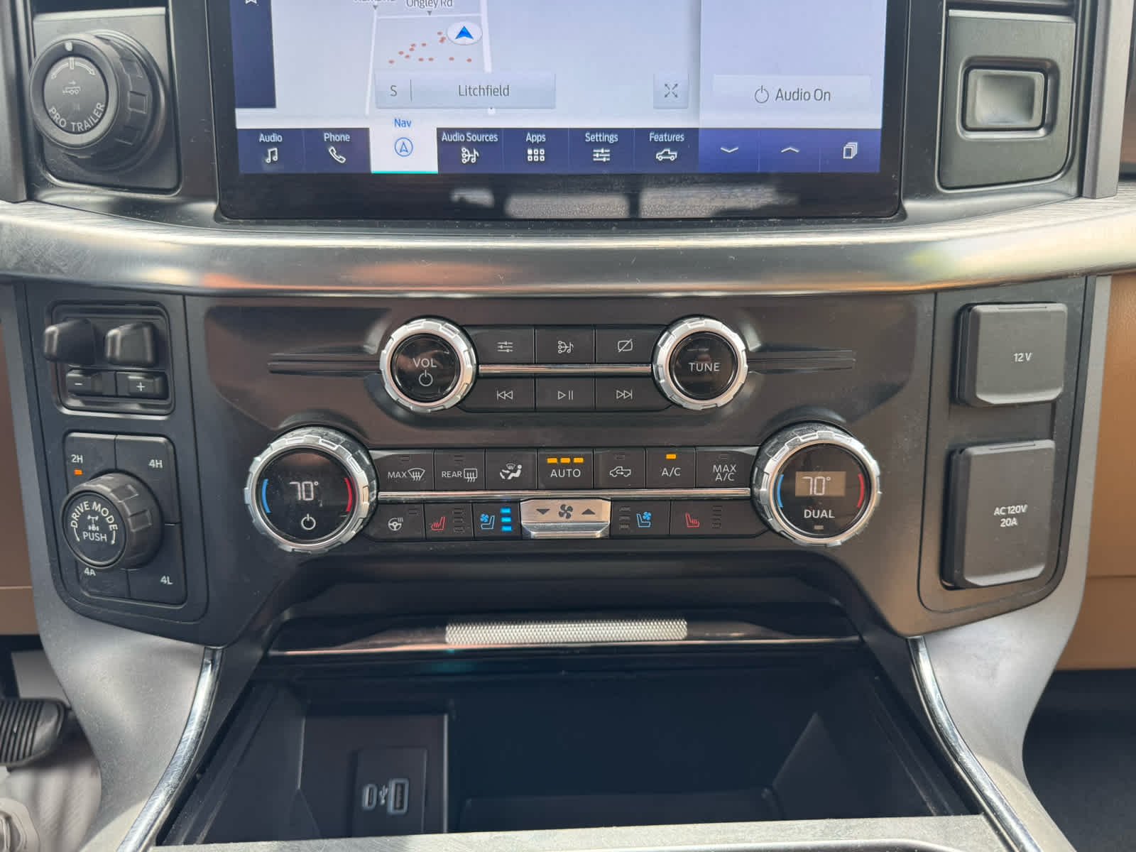 Certified Used 2021 Oxford White Ford LARIAT image 20