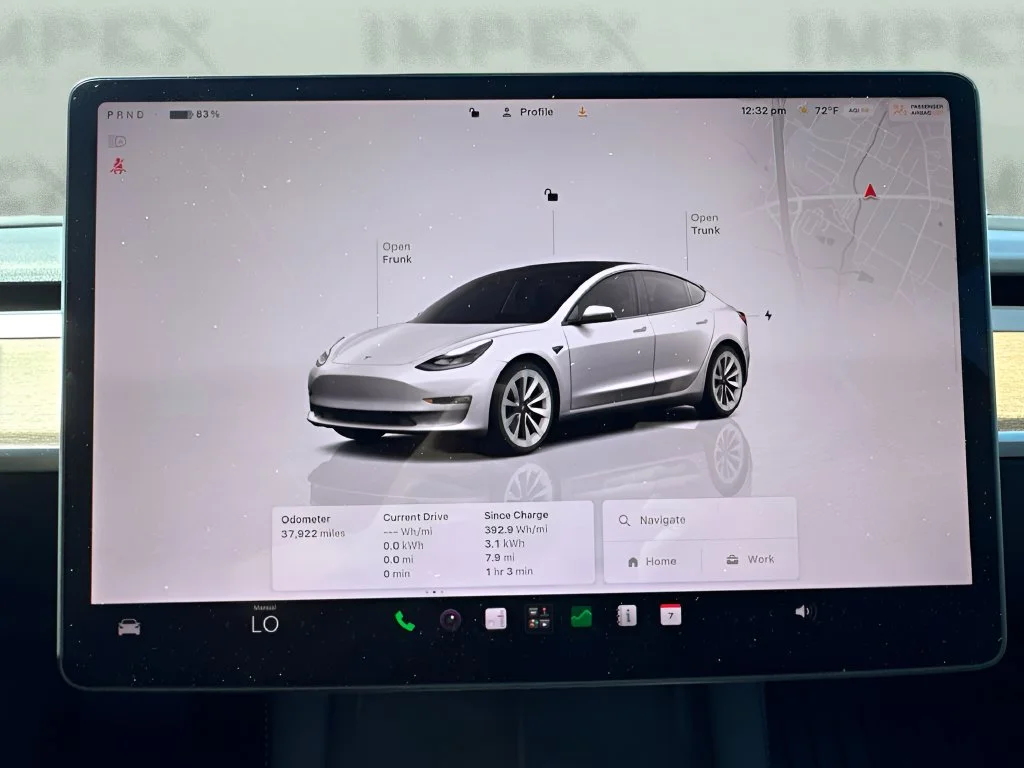 Used 2023 White Tesla Base image 23