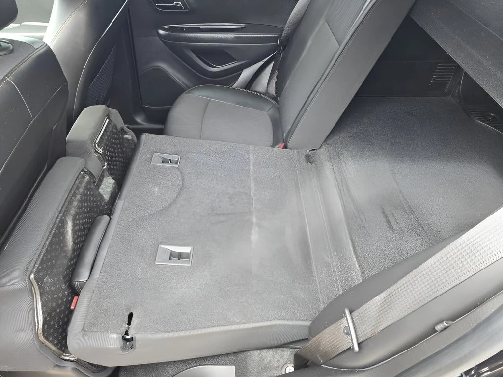 Used 2019 Black Chevrolet 1LT image 28