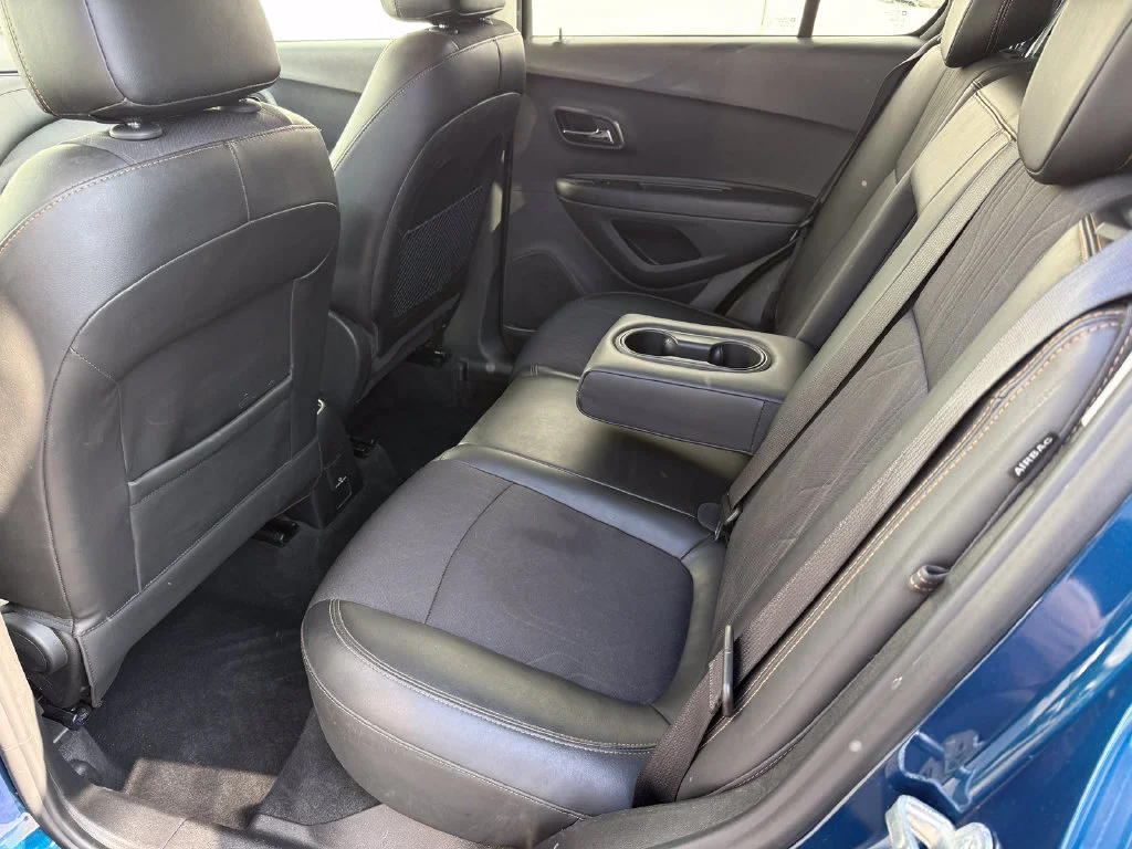 Used 2020 PACIFIC BLUE METALLIC Chevrolet LT image 19