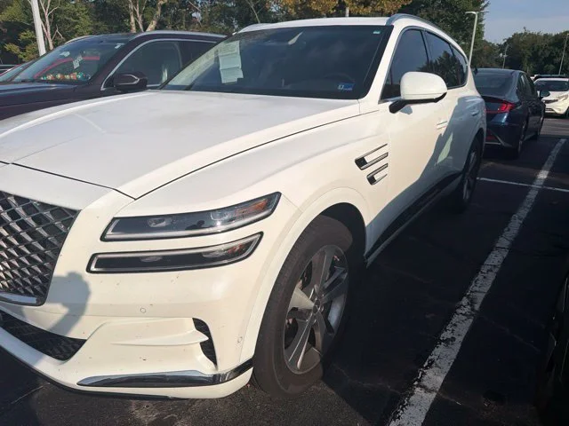 Used 2021 White Genesis 3.5T image 7