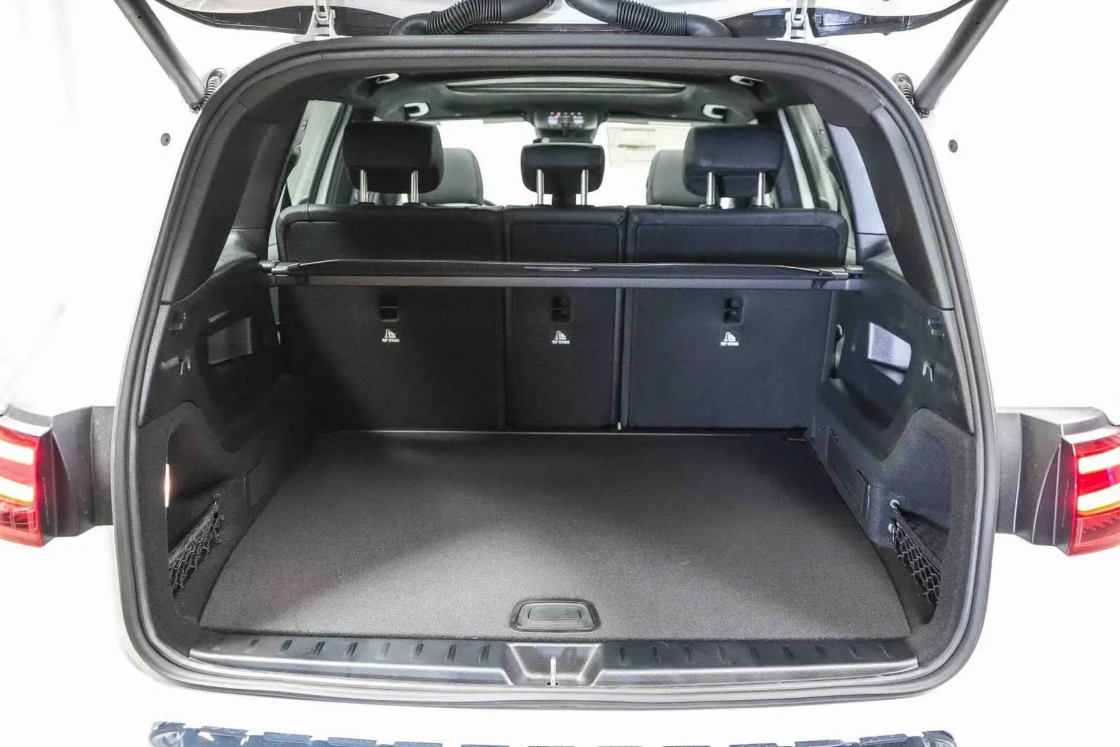 New 2026 Polar White Mercedes-Benz GLB 250 image 74