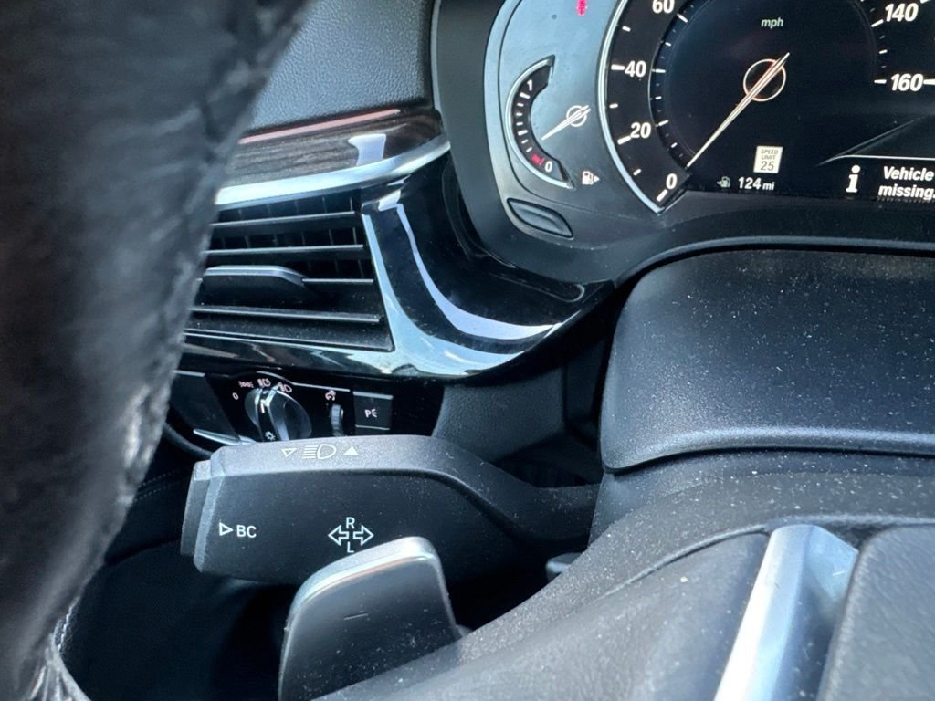 Used 2019 Silver BMW 530i xDrive image 43