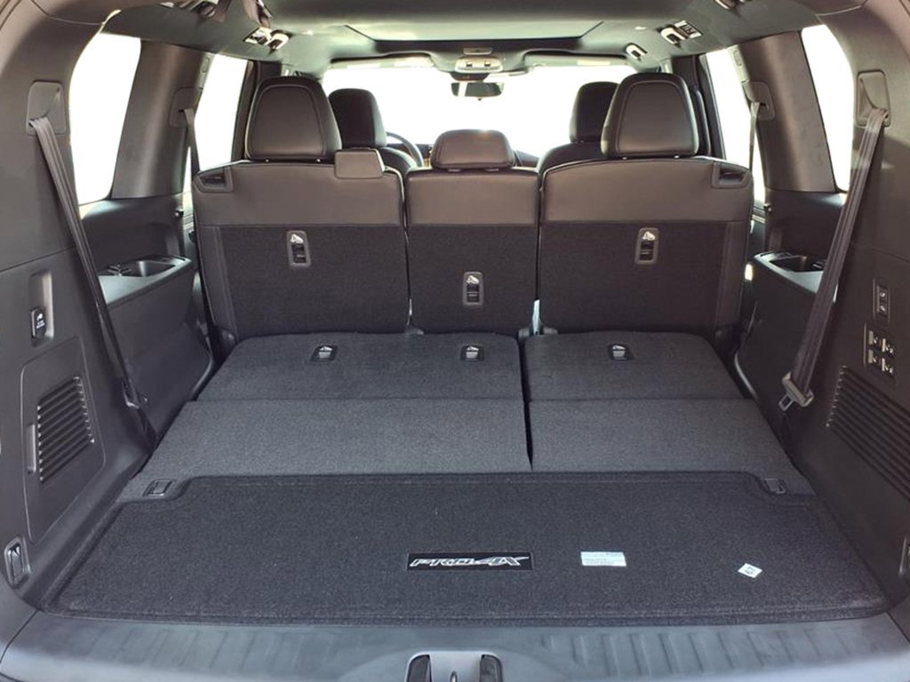 2026 Nissan Armada PRO-4X - Photo 26