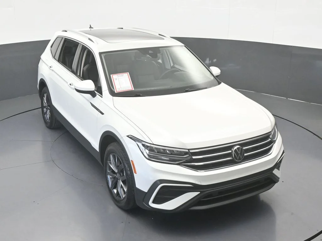 Used 2023 White Volkswagen 2.0T SE image 55