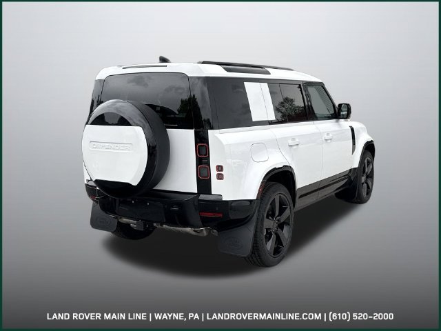 New 2026 Fuji White Land Rover X-Dynamic SE image 5