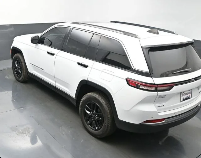 Used 2024 White Jeep Laredo X image 42