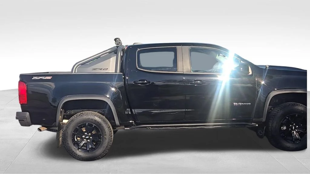 Used 2019 Black Chevrolet ZR2 image 9