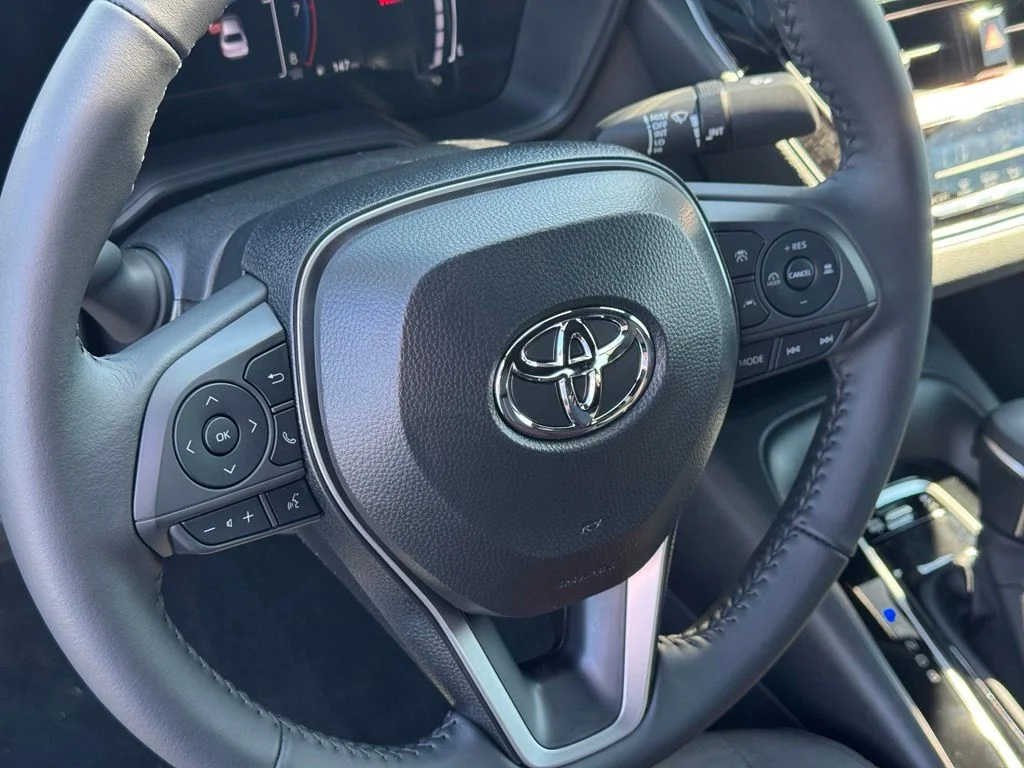 New 2026 Midnight Black Metallic Toyota SE image 15