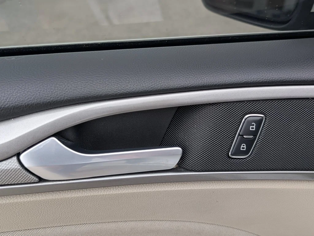 Used 2017 White Ford SE image 13