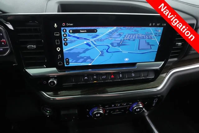 Used 2025 White GMC Elevation image 5