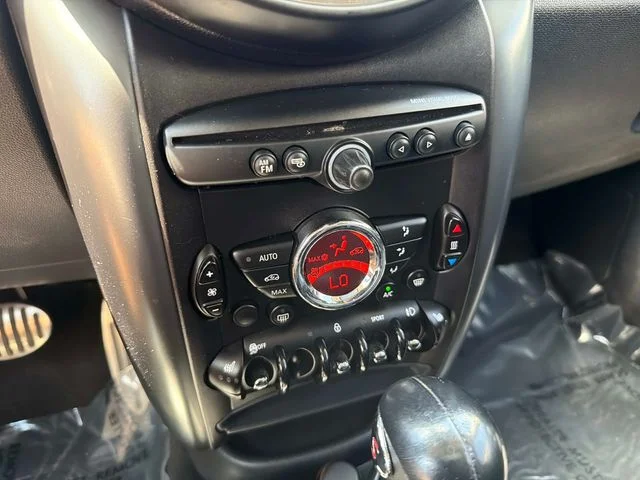 Used 2016 Blue MINI Base image 23