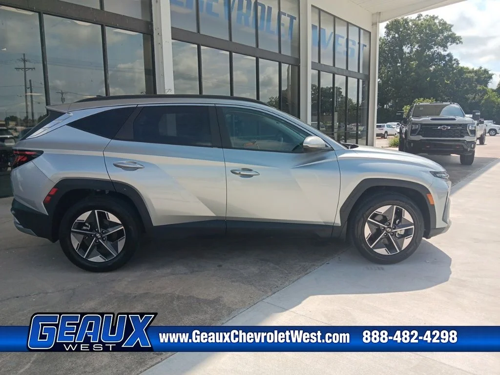 Used 2026 Silver Hyundai SEL image 12