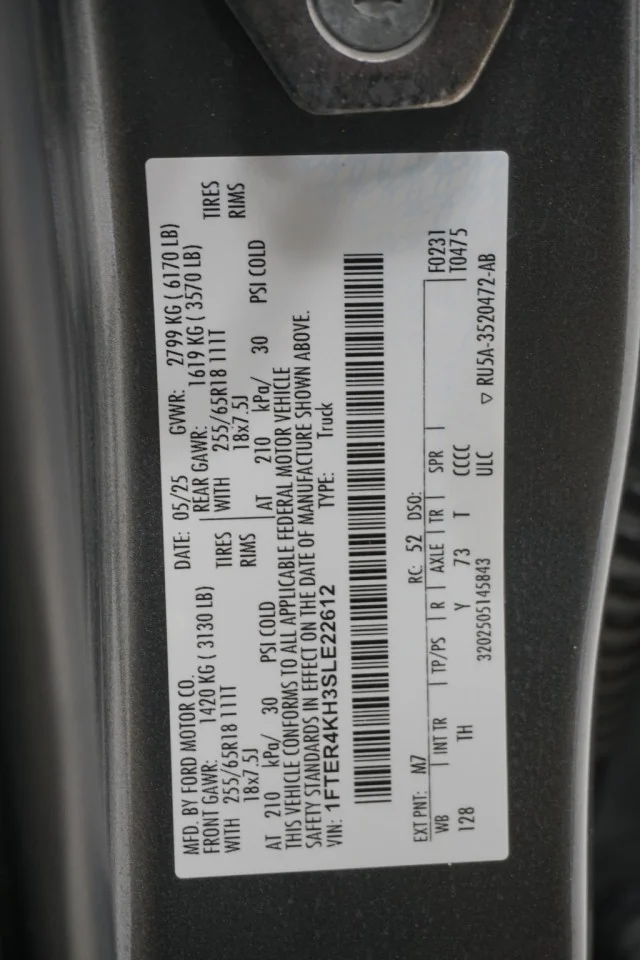 Used 2025 Carbonized Gray Metallic Ford LARIAT image 41
