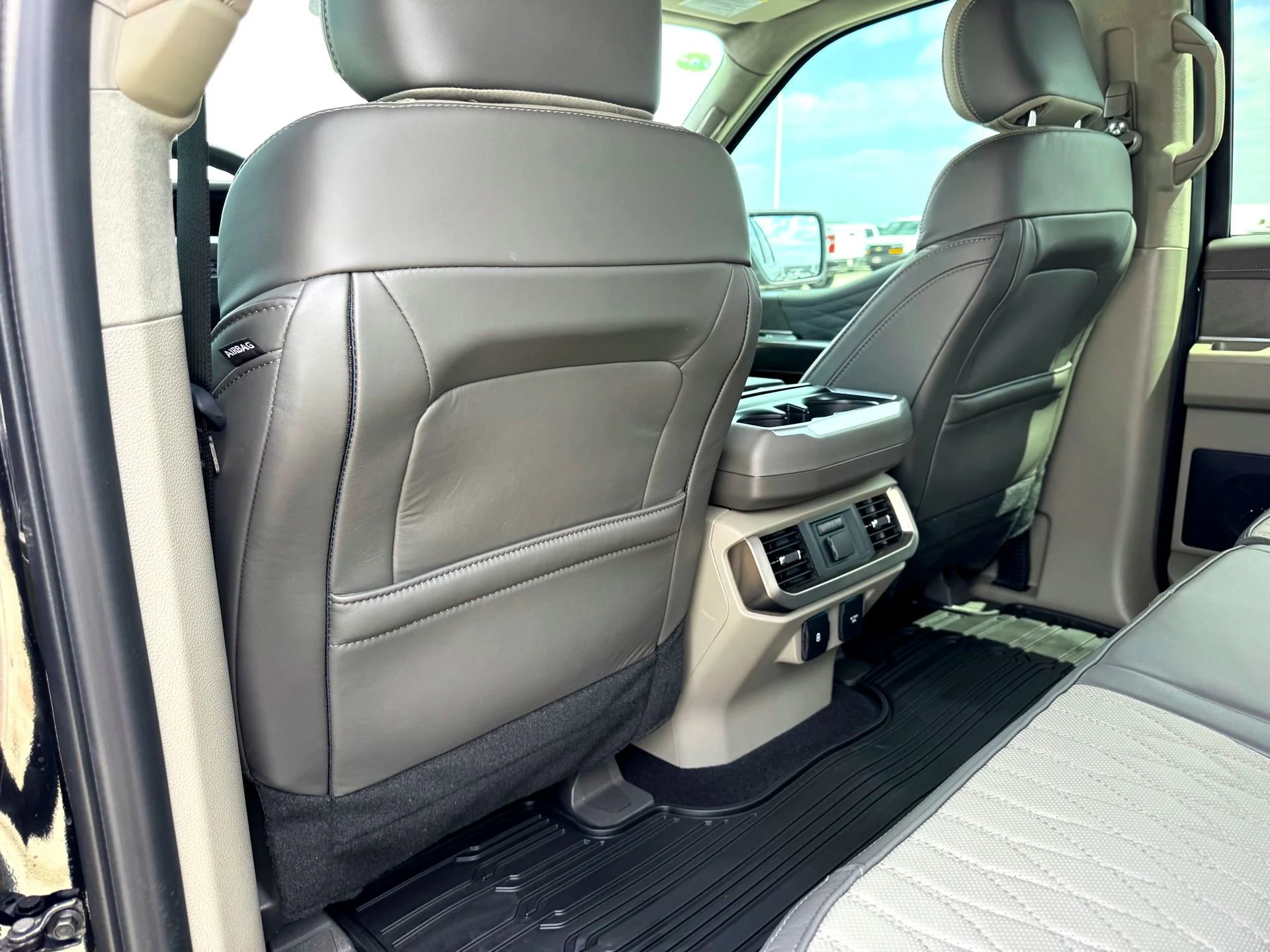 Used 2026 Black Ford Platinum Plus image 20