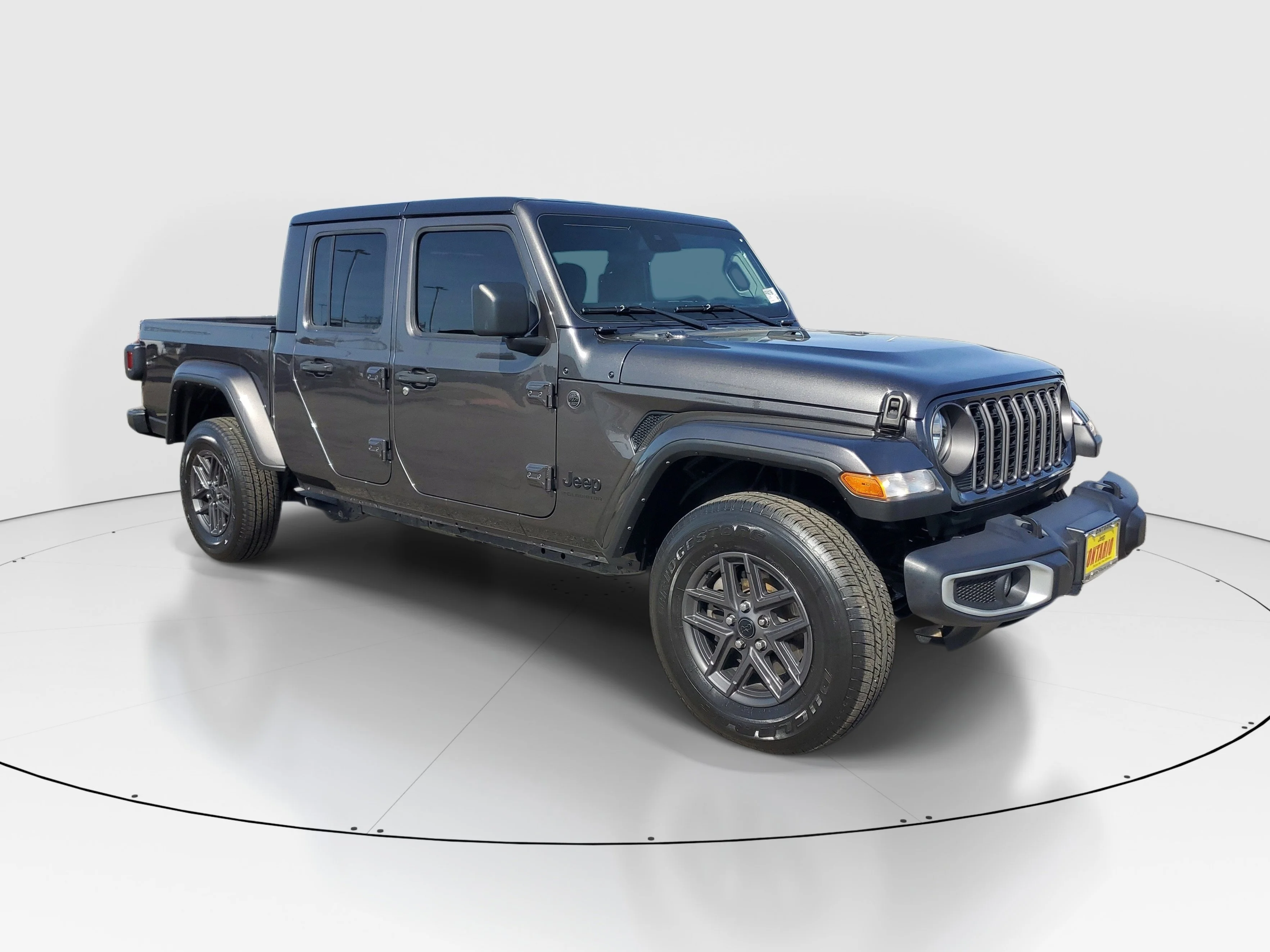 Used 2024 Gray Jeep Sport S image 7