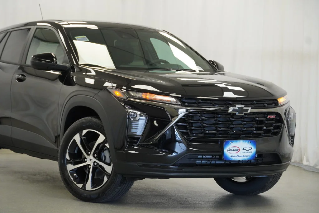 New 2026 Mosaic Black Metallic Chevrolet 1RS image 7
