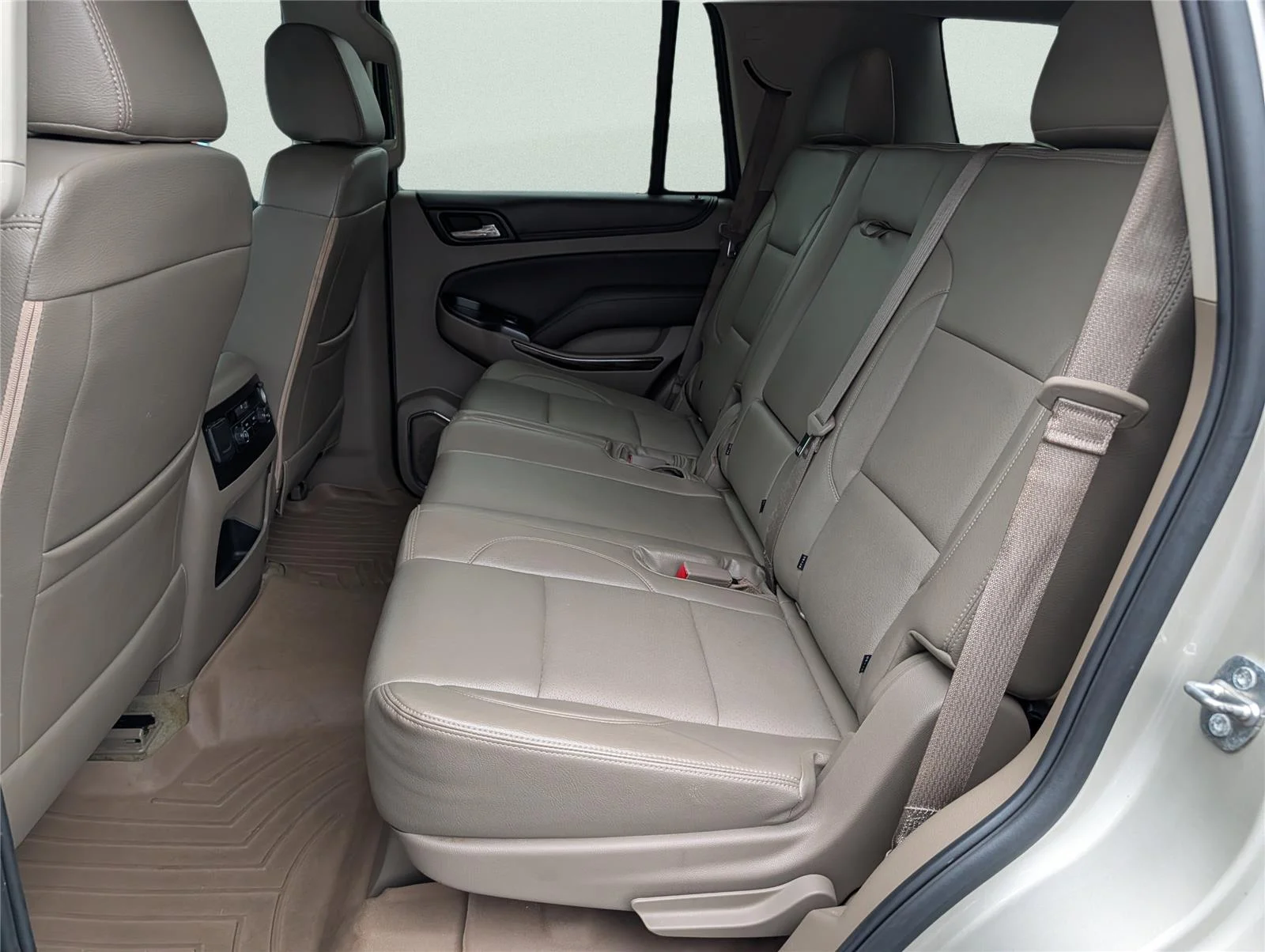 Used 2016 CHAMPAGNE SILVER METALLIC Chevrolet LS image 28