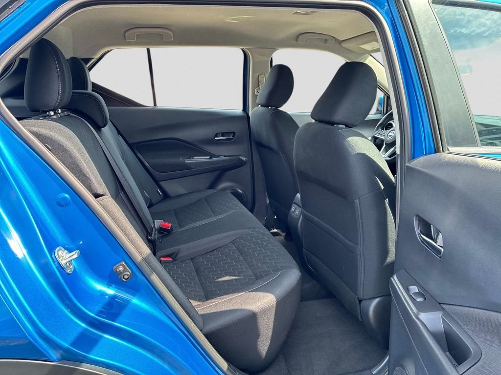 Used 2024 Blue Nissan SV image 11