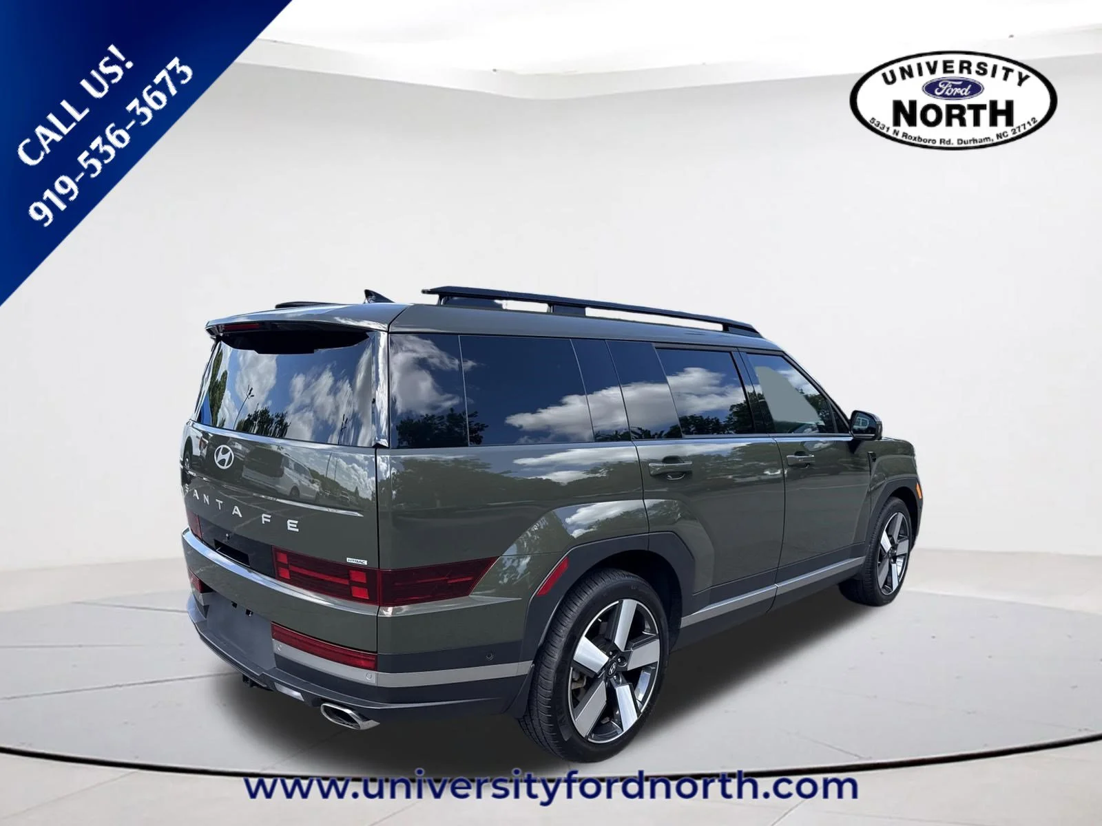 Used 2025 Rockwood Green Hyundai Limited image 8