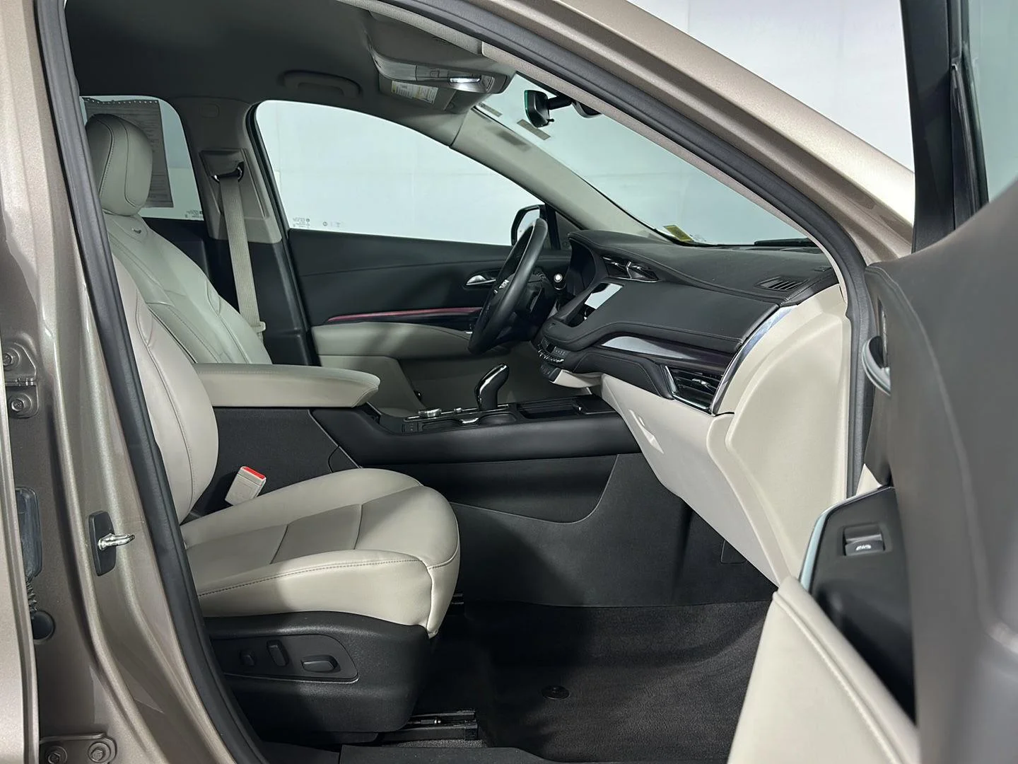 Used 2023 Latte Metallic Cadillac FWD Luxury image 28