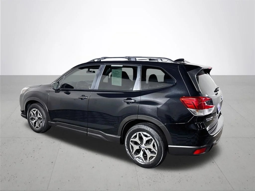 Used 2023 Black Subaru Premium image 8