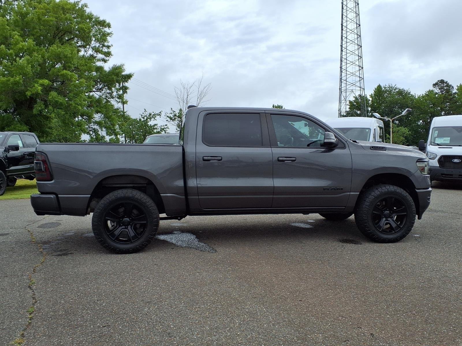 Used 2020 Granite Crystal Metallic Clearcoat Ram Big Horn image 12